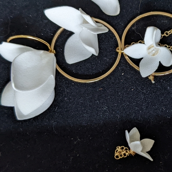 Custom Hanging White Floral Gold Earrings - Picture 4 of 8